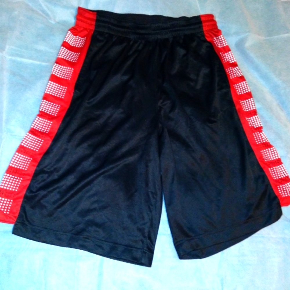 Nike Dri-Fit Athletic Gym Shorts With Pockets